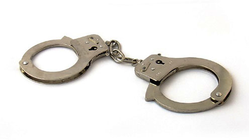 Patrol team arrests car lifter, recovers weapons