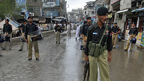 Police arrest 25 lawbreakers