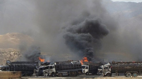 Bomb destroys 22 Nato trucks