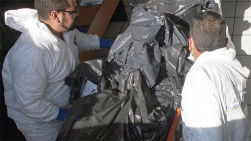 Mexican police find 16 bodies in van in Guerrero state