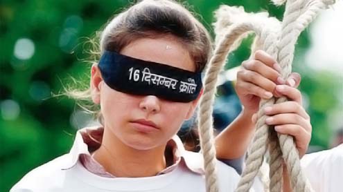 India gang rapists could face death as judge mulls sentence