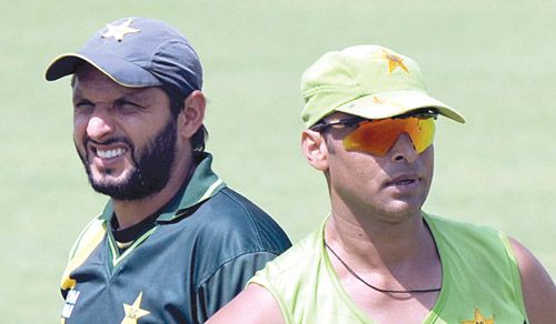 shahid afridi and Shoiab Akhtar