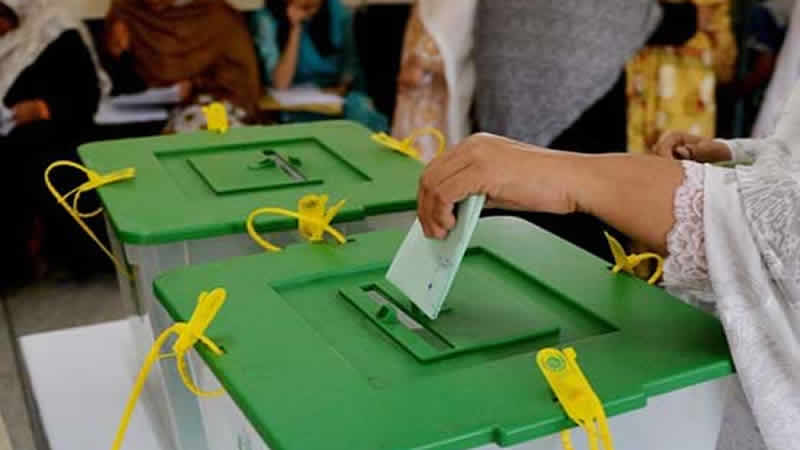 Kashmir elections begins